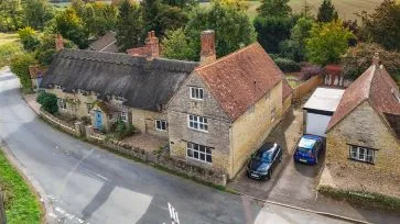 Property for Auction in Bedfordshire and Buckinghamshire - 50 Cross Tree Road, Wicken, Milton Keynes, Northamptonshire MK19 6BT