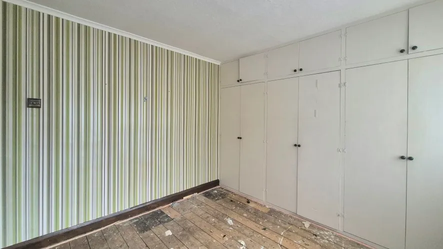 Property for Auction in Bedfordshire and Buckinghamshire - 10 Runfold Avenue, Luton LU3 2EH