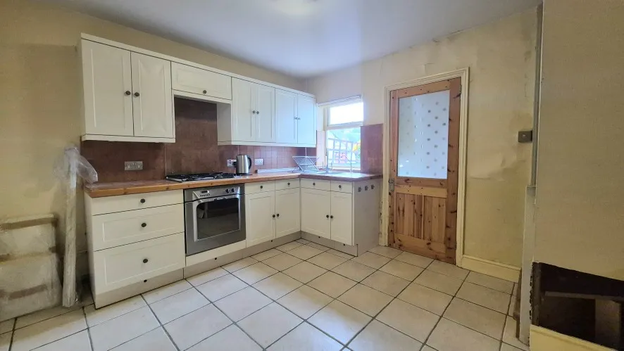 Property for Auction in Bedfordshire and Buckinghamshire - 85 Port Vale, Hertford, Hertfordshire SG14 3AF
