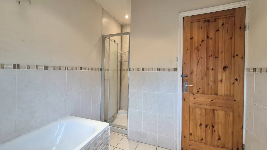 Property for Auction in Bedfordshire and Buckinghamshire - 85 Port Vale, Hertford, Hertfordshire SG14 3AF