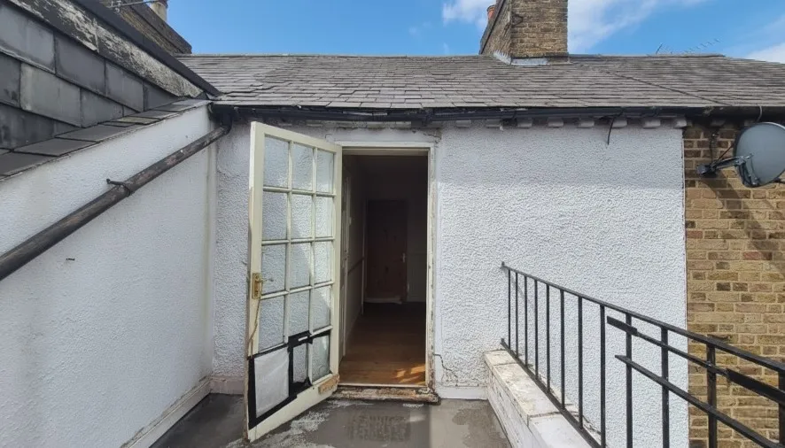 Property for Auction in Bedfordshire and Buckinghamshire - 85 Port Vale, Hertford, Hertfordshire SG14 3AF