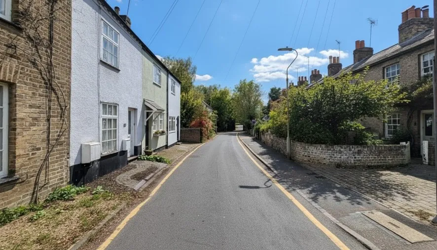 Property for Auction in Bedfordshire and Buckinghamshire - 85 Port Vale, Hertford, Hertfordshire SG14 3AF