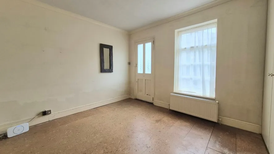 Property for Auction in Bedfordshire and Buckinghamshire - 85 Port Vale, Hertford, Hertfordshire SG14 3AF