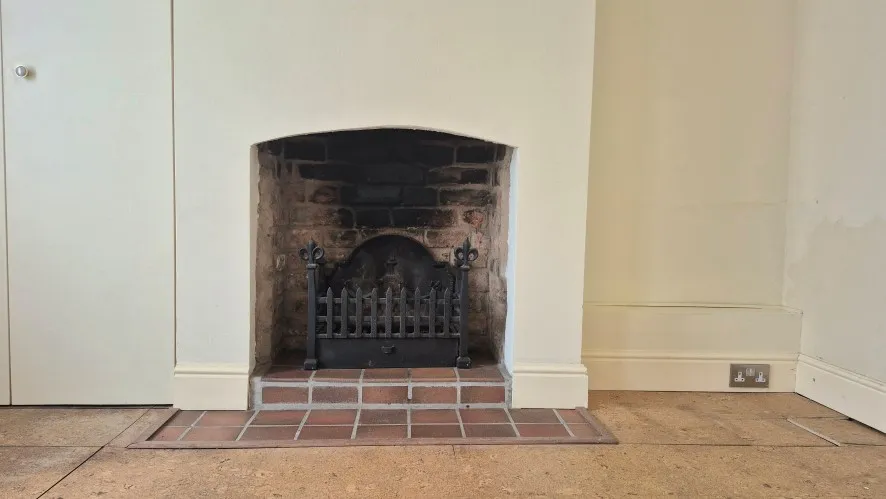 Property for Auction in Bedfordshire and Buckinghamshire - 85 Port Vale, Hertford, Hertfordshire SG14 3AF