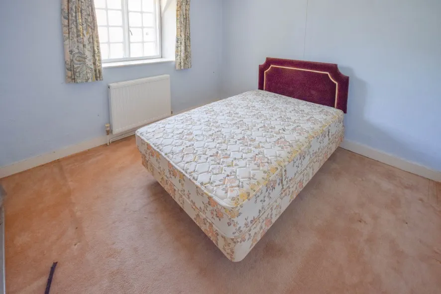 Property for Auction in Bedfordshire and Buckinghamshire - 21 Leckhampstead Road, Wicken, Milton Keynes, Buckinghamshire