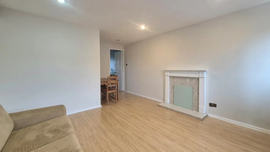 Property for Auction in Bedfordshire and Buckinghamshire - 22 Malham Close, Luton, Bedfordshire LU4 8PH
