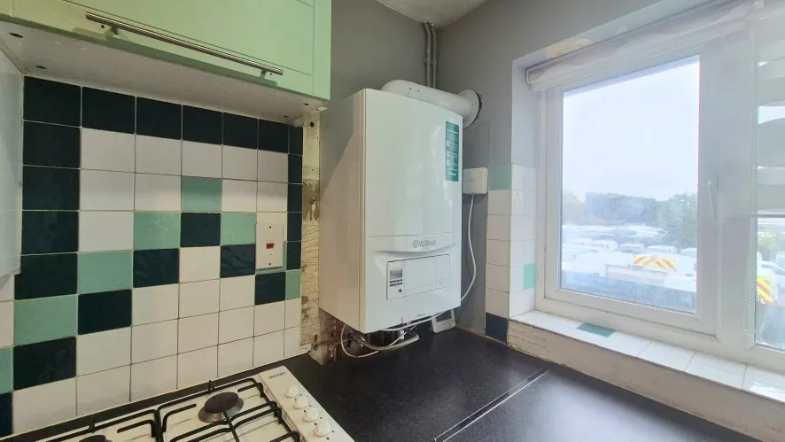 Property for Auction in Bedfordshire and Buckinghamshire - 22 Malham Close, Luton, Bedfordshire LU4 8PH