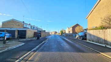 Property for Auction in Bedfordshire and Buckinghamshire - Garage, Victoria Street, Dunstable, Bedfordshire