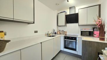 Property for Auction in Bedfordshire and Buckinghamshire - Flat 6, Hampden House, Hitchin Road, ARLESEY, Bedfordshire SG15 6AR