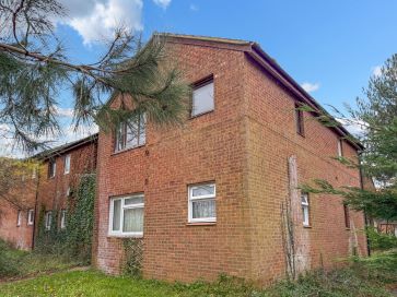 Property for Auction in Bedfordshire and Buckinghamshire - 28 Norbrek, Two Mile Ash, Milton Keynes, Buckinghamshire