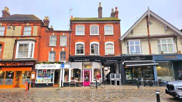Property for Auction in Bedfordshire and Buckinghamshire - Flat 4, 57A High Street, Hemel Hempstead, Hertfordshire