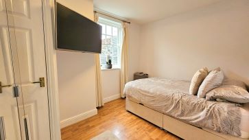 Property for Auction in Bedfordshire and Buckinghamshire - Flat 4, 57A High Street, Hemel Hempstead, Hertfordshire