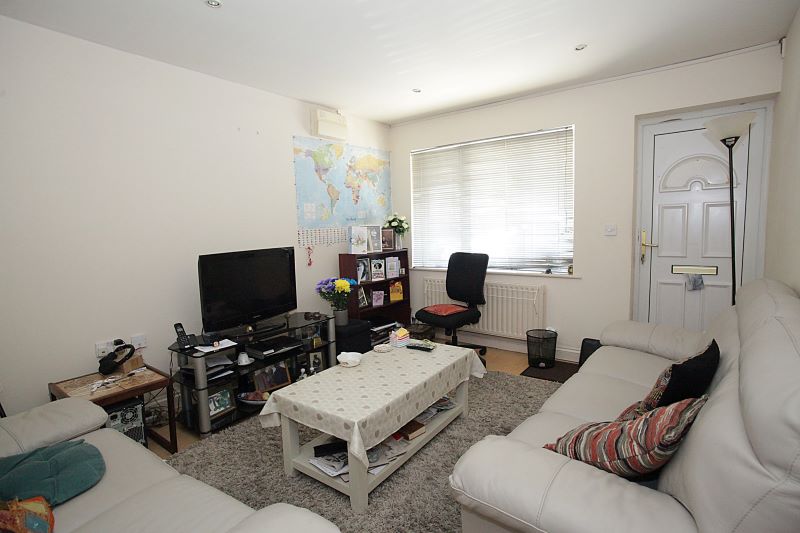 Buxton Road, Luton, Bedfordshire, LU1 1RE - Online Auctions