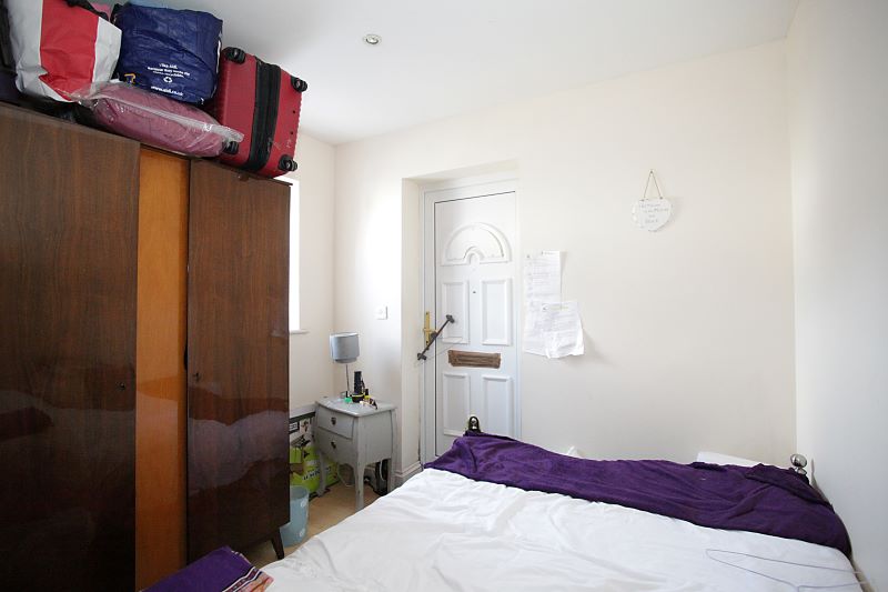 Buxton Road, Luton, Bedfordshire, LU1 1RE - Online Auctions