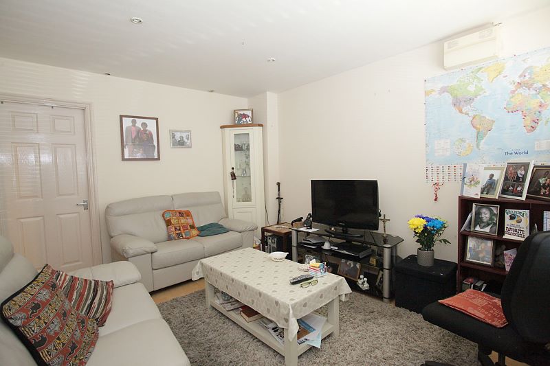 Buxton Road, Luton, Bedfordshire, LU1 1RE - Online Auctions