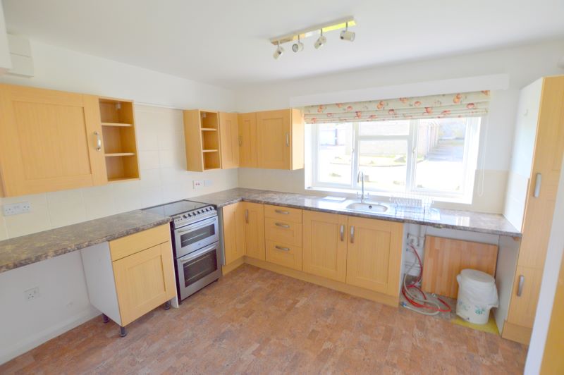 Stockwood Court, Stockwood Crescent, Luton, Bedfordshire, LU1 3ST - Online Auctions