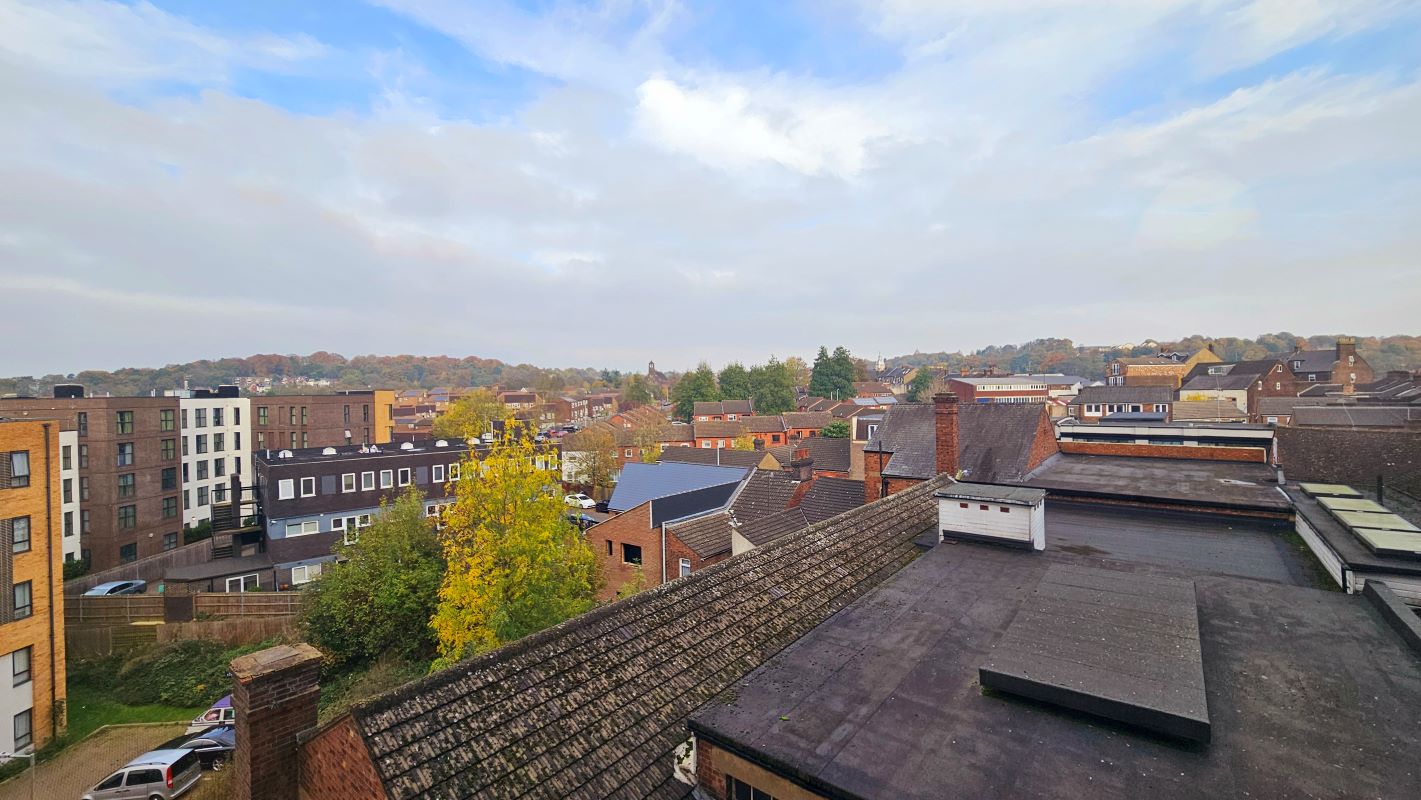 Hatton Place, Luton, Bedfordshire, LU2 0FB - Online Auctions