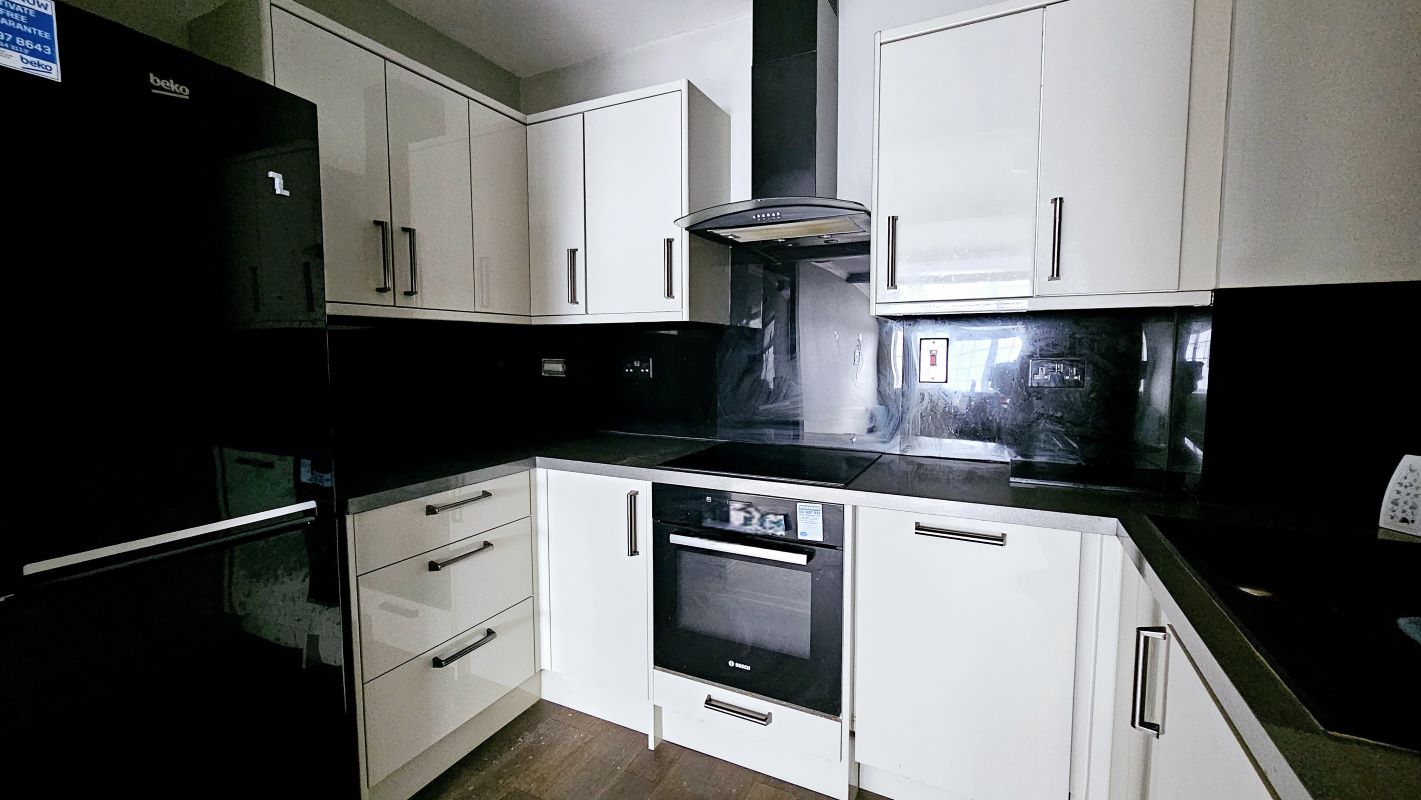 Hatton Place, Luton, Bedfordshire, LU2 0FB - Online Auctions