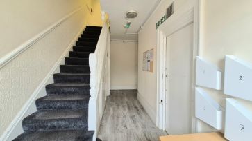 Property for Auction in Bedfordshire and Buckinghamshire - Flat 10, 27 Biscot Road, Luton, Bedfordshire LU3 1AH