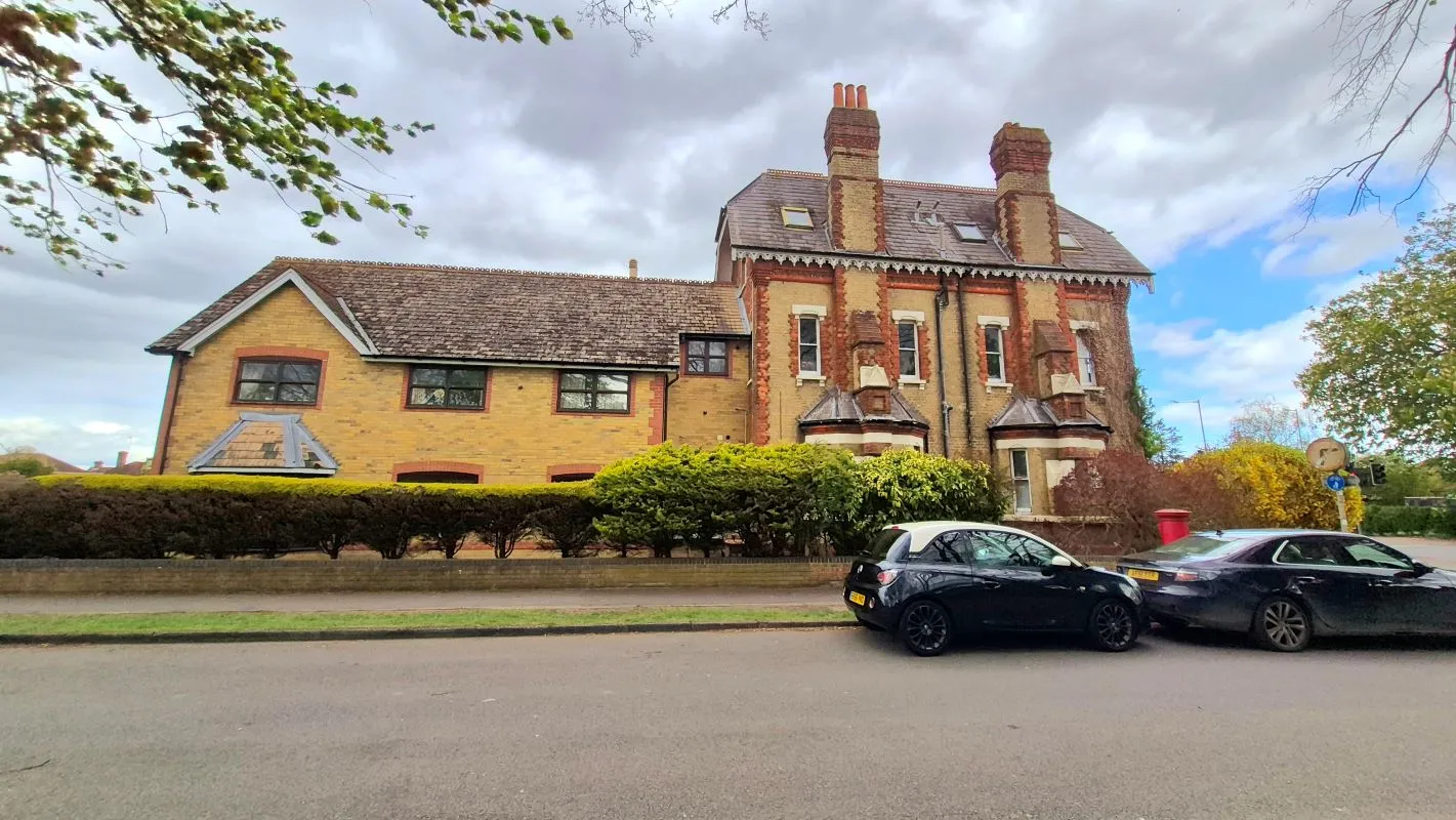 Spenser House, Aylesbury, Buckinghamshire, HP21 9LL - Online Auctions
