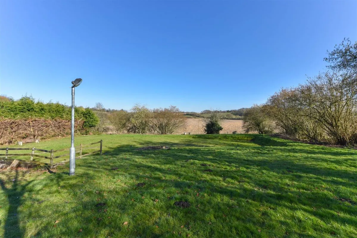 Wareside, Ware, Hertfordshire, SG12 7QX - Online Auctions