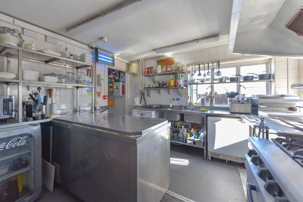 Wareside, Ware, Hertfordshire, SG12 7QX - Online Auctions