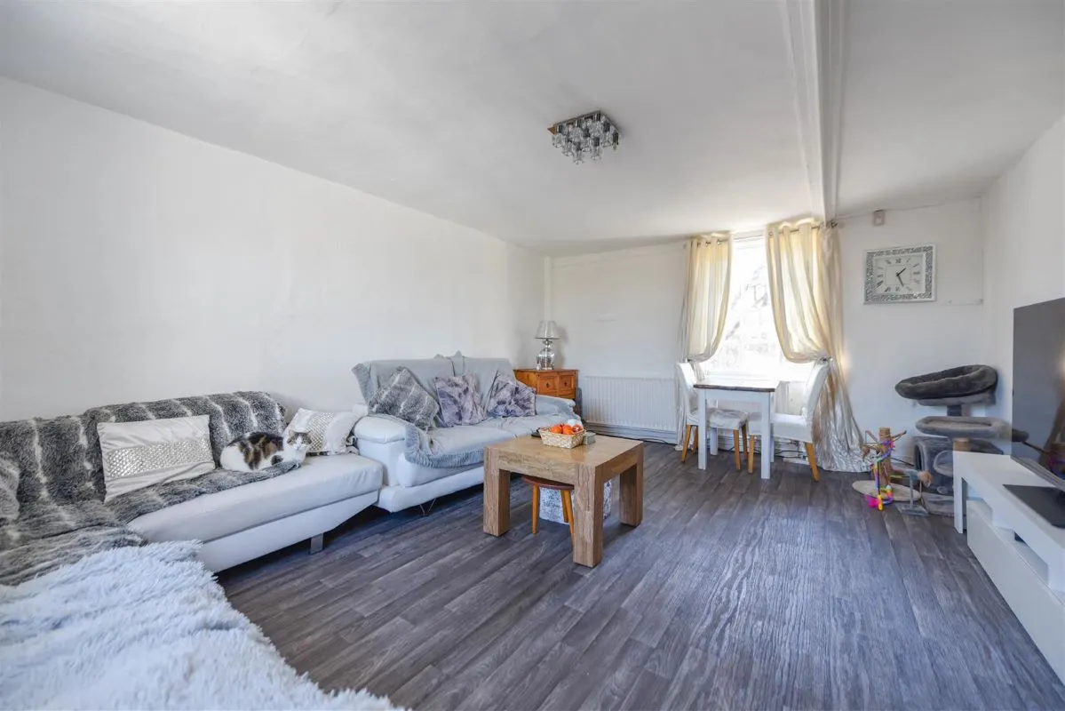 Wareside, Ware, Hertfordshire, SG12 7QX - Online Auctions