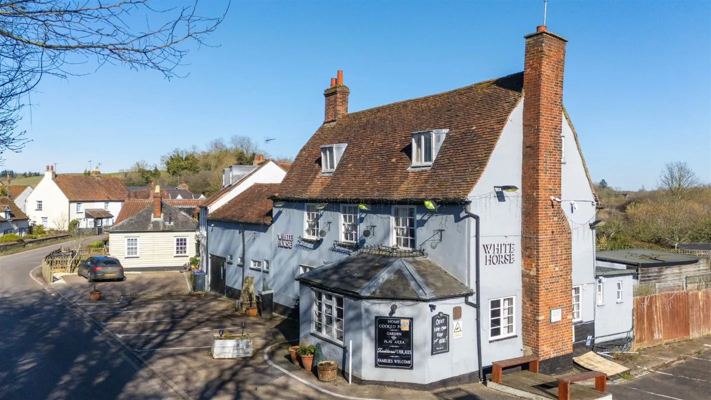 Wareside, Ware, Hertfordshire, SG12 7QX - Online Auctions