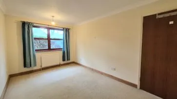 Property for Auction in Bedfordshire and Buckinghamshire - Flat 3, Spenser House, 145 Wendover Road, Aylesbury, Buckinghamshire HP21 9LL