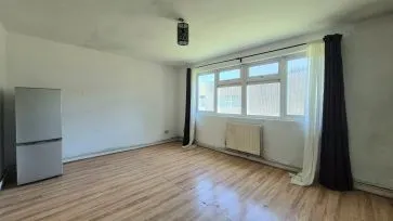 Property for Auction in Bedfordshire and Buckinghamshire - 7 North Ninth Street, Milton Keynes, Buckinghamshire MK9 3AN