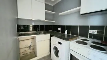 Property for Auction in Bedfordshire and Buckinghamshire - 7 North Ninth Street, Milton Keynes, Buckinghamshire MK9 3AN