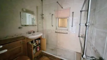 Property for Auction in Bedfordshire and Buckinghamshire - 97 Montrose Avenue, Luton, Bedfordshire LU3 1HP
