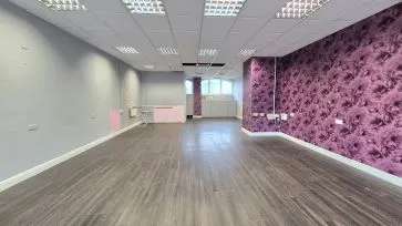 Property for Auction in Bedfordshire and Buckinghamshire - Unit 4 , Watermead Centre, Lakeside, Aylesbury, Buckinghamshire HP19 0FX