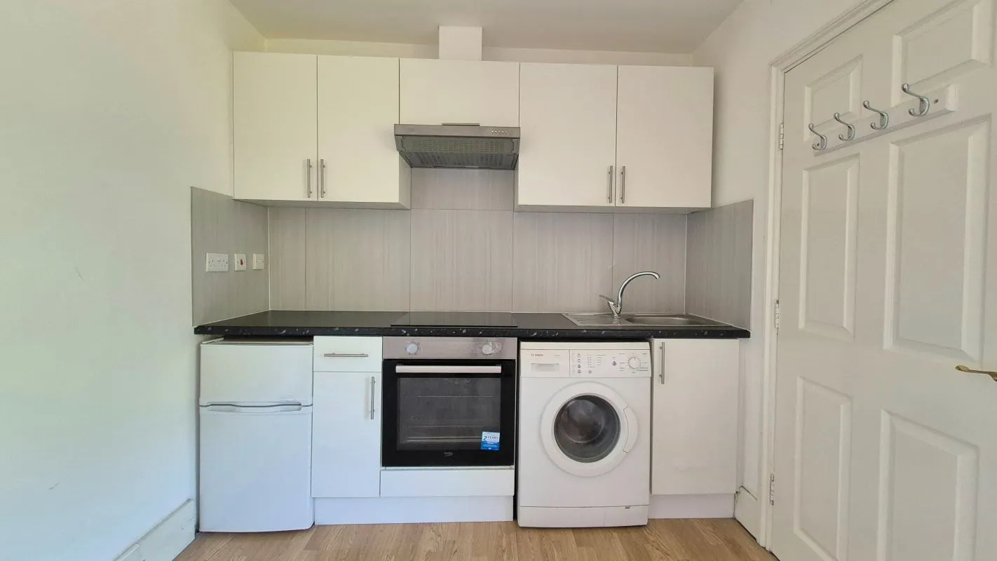 23-25 Biscot Road, Luton, Bedfordshire, LU3 1AH - Online Auctions