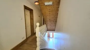 Property for Auction in Bedfordshire and Buckinghamshire - Flat 7, 23-25 Biscot Road, Luton LU3 1AH
