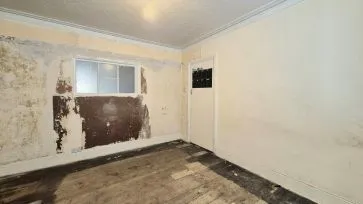 Property for Auction in Bedfordshire and Buckinghamshire - 64 Cassio Road, Watford, Hertfordshire WD18 0QF