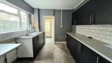 Property for Auction in Bedfordshire and Buckinghamshire - 64 Cassio Road, Watford, Hertfordshire WD18 0QF