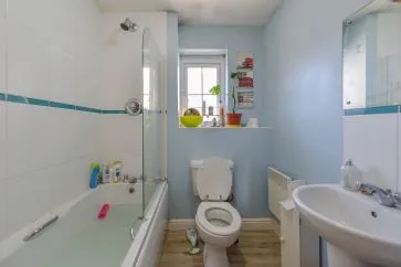 Property for Auction in Bedfordshire and Buckinghamshire - 26 Kempster Close, Bedford, Bedfordshire MK40 4FW