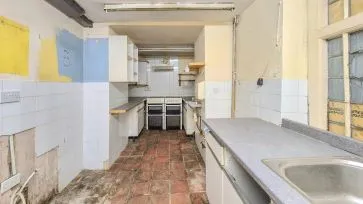 Property for Auction in Bedfordshire and Buckinghamshire - 23 Market Square, Winslow, Buckingham, Buckinghamshire