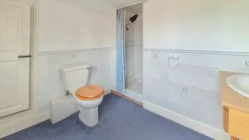 Property for Auction in Bedfordshire and Buckinghamshire - 23 Market Square, Winslow, Buckingham, Buckinghamshire