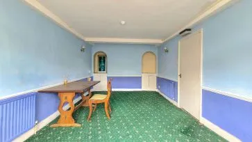Property for Auction in Bedfordshire and Buckinghamshire - 23 Market Square, Winslow, Buckingham, Buckinghamshire