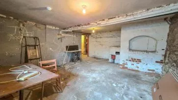 Property for Auction in Bedfordshire and Buckinghamshire - 23 Market Square, Winslow, Buckingham, Buckinghamshire