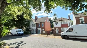 Property for Auction in Bedfordshire and Buckinghamshire - Land & Garage Block at, Limbury Road, Luton, Bedfordshire LU3 2PL