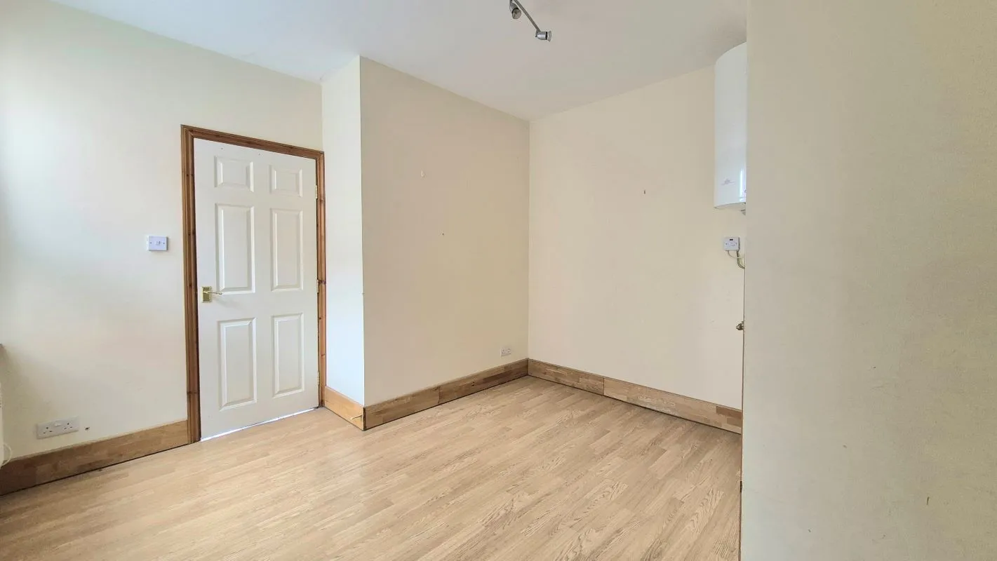 23-25 Biscot Road, Luton, Bedfordshire, LU3 1AH - Online Auctions