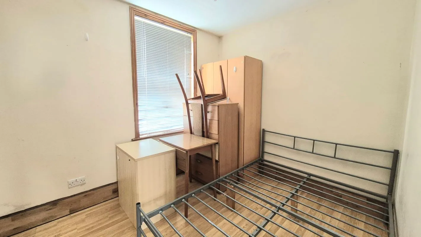 23-25 Biscot Road, Luton, Bedfordshire, LU3 1AH - Online Auctions