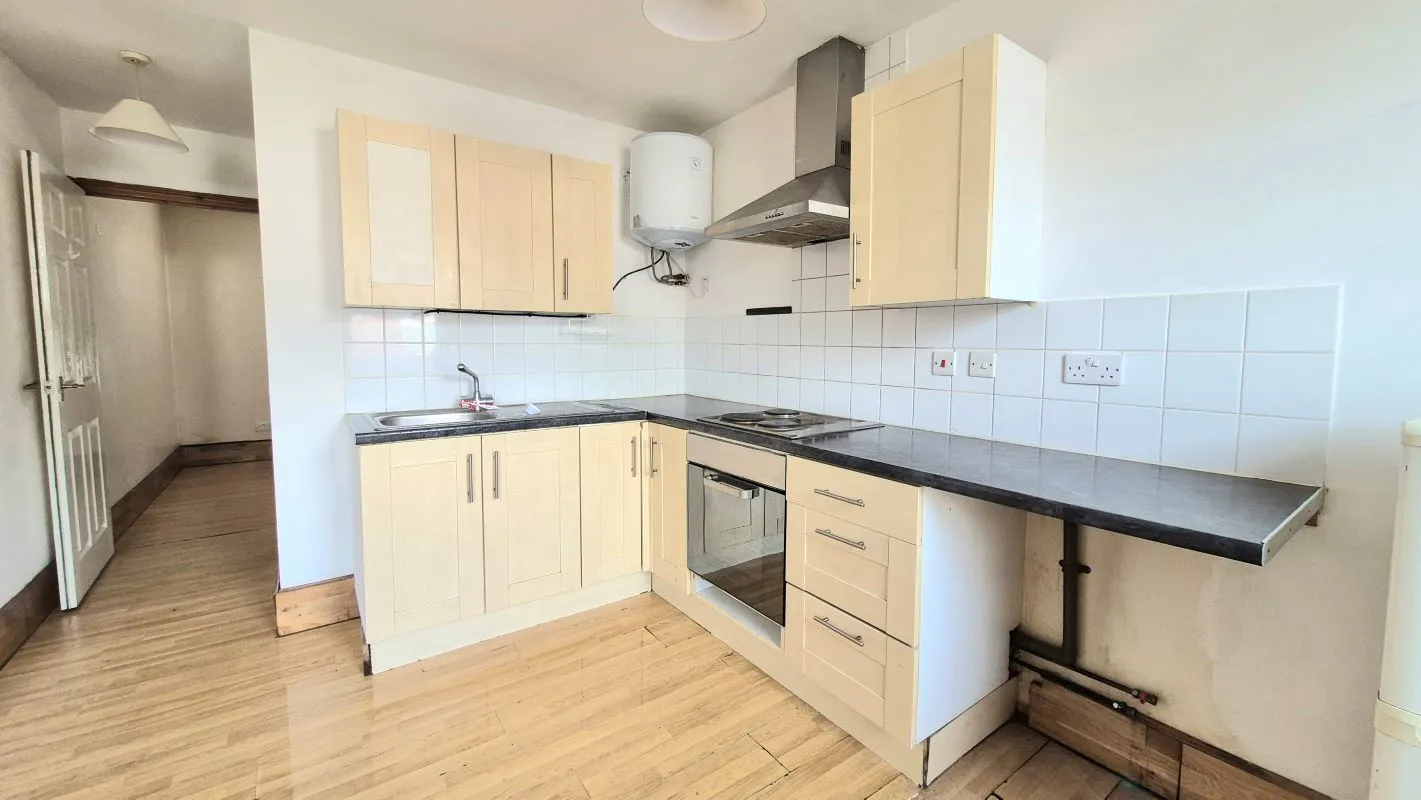 23-25 Biscot Road, Luton, Bedfordshire, LU3 1AH - Online Auctions
