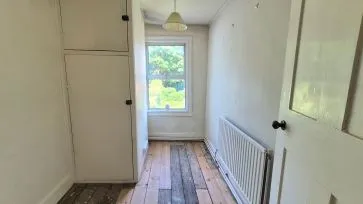 Property for Auction in Bedfordshire and Buckinghamshire - 449 London Road, High Wycombe, Buckinghamshire HP11 1EL
