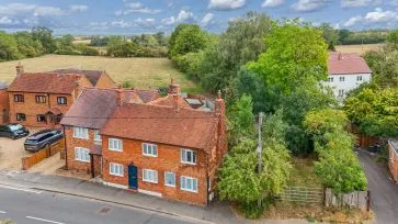 Property for Auction in Bedfordshire and Buckinghamshire - 38 High Street North, Stewkley, Leighton Buzzard, Buckinghamshire LU7 0EW