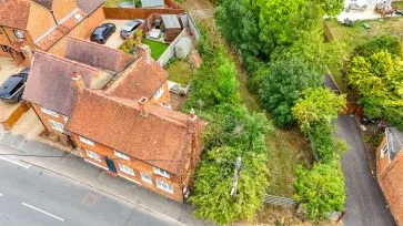 Property for Auction in Bedfordshire and Buckinghamshire - 38 High Street North, Stewkley, Leighton Buzzard, Buckinghamshire LU7 0EW