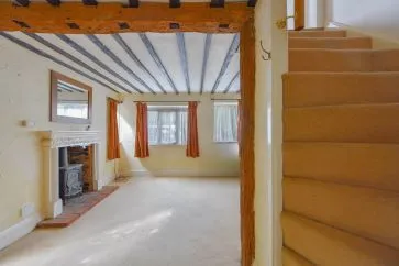 Property for Auction in Bedfordshire and Buckinghamshire - 38 High Street North, Stewkley, Leighton Buzzard, Buckinghamshire LU7 0EW